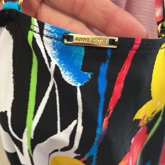 **SOLD**  Anne Cole tankini adjustable top. Medium.  NWOT - Picture 5 of 6